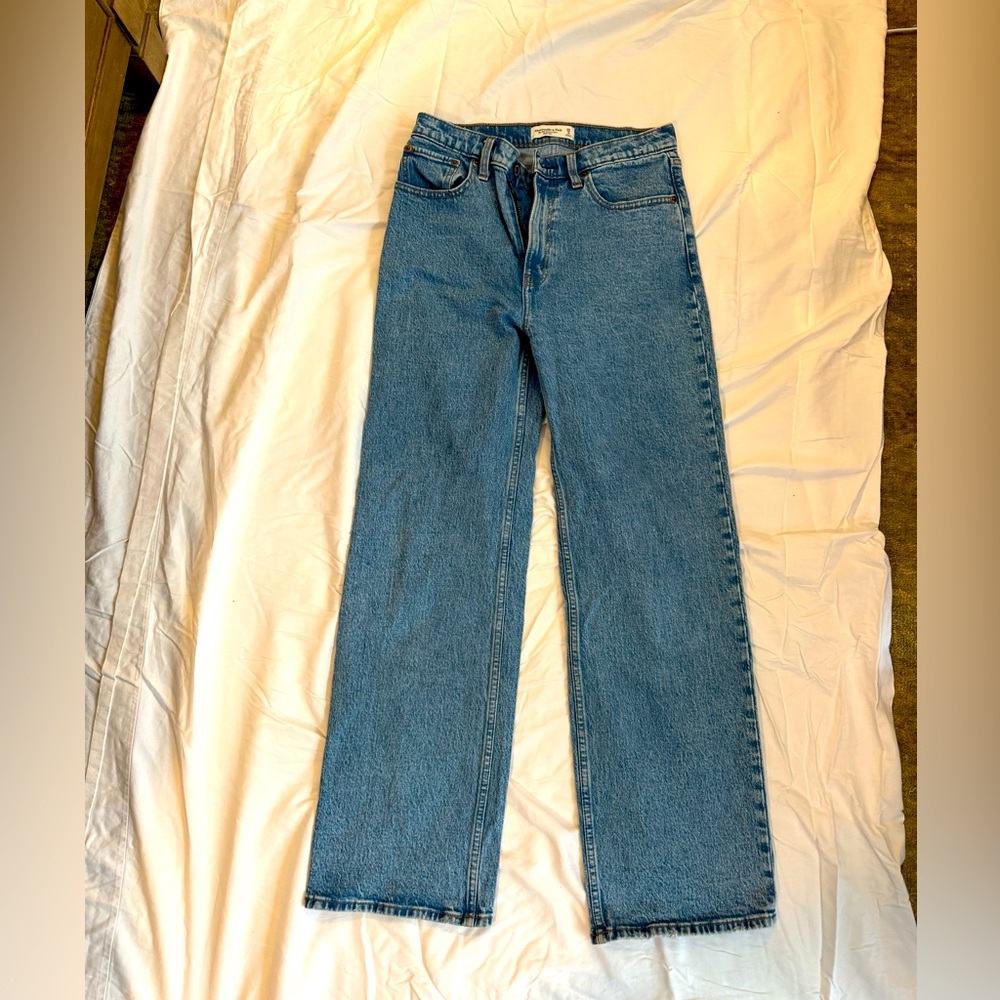 Abercrombie & Fitch: High Rise 90s Relaxed Jean
